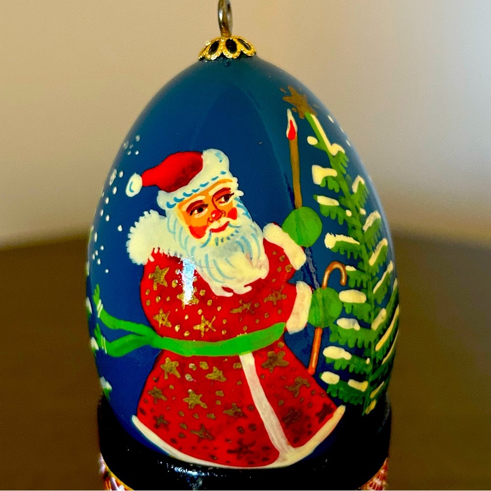 SANTA WITH FOX 🦊 CHRISTMAS ORNAMENT 🎄 - Picture 2 of 7